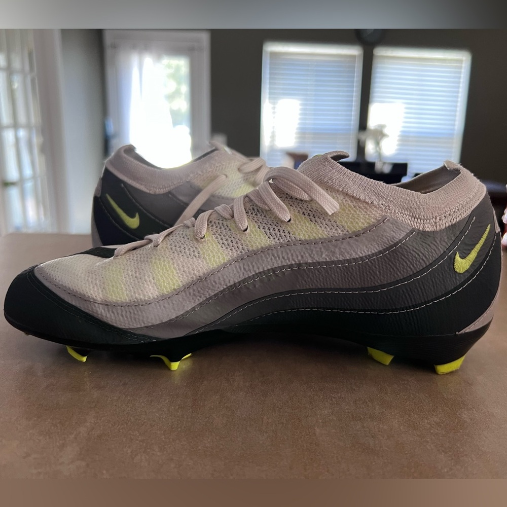 Nike Jr. Mercurial Vapor 16 Pro Black and Gray Soccer Cleats with Yellow Accents